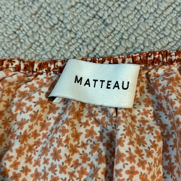 Matteau floral cropped long sleeve top - Picture 2 of 3
